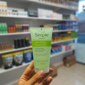 ژل شستشوی صورت سیمپل مدل Refreshing مناسب پوست حساس حجم ۱۵۰ میلی