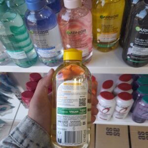 Alternative view of میسلار واتر ویتامین سی گارنیر حجم ۴۰۰ میلی